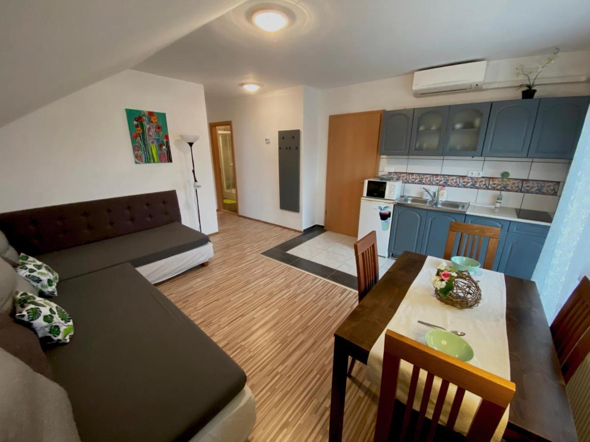Bobita Apartman Sárvár Eksteriør billede